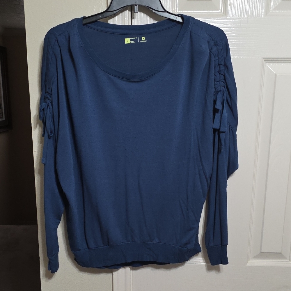 Xersion Women's Navy Long Sleeve Top
